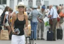 Εφαρμογή για κινητά τηλέφωνα υποδεικνύει σε άμεσο χρόνο τα δικαιώματα των πολιτών που ταξιδεύουν