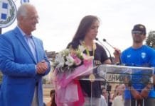 Θερμή υποδοχή της Κατερίνας Στεφανίδη στην Παλλήνη. Αποθεώθηκε από τους συμπολίτες της και τιμήθηκε από το Δήμο Παλλήνης