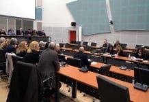 16 «κατά συνείδηση» ψήφοι απέτρεψαν την εκλογή «Συμπαραστάτη του Δημότη» στο Δήμο Παλλήνης!