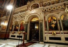 Οριστικά κεκλεισμένων των θυρών οι λειτουργίες του Πάσχα / Τι προβλέπει η ΚΥΑ