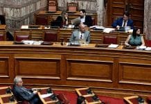 Παρ΄όλες τις αντιδράσεις εντός και εκτός Βουλής υπερψηφίστηκε το νομοσχέδιο για την Παιδεία