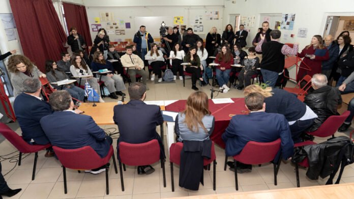 ypoyrgos_paideias_2_gel_pallinis_2026